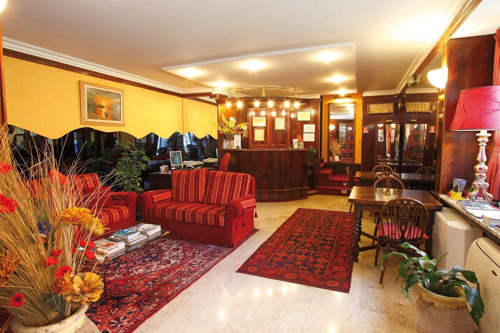 Miro' Hotel 3*